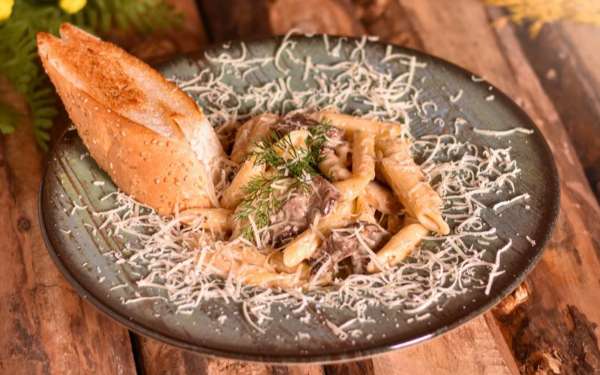 Penne Alfredo Beef