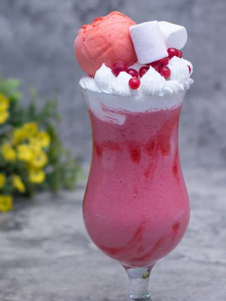 red berry milkshake