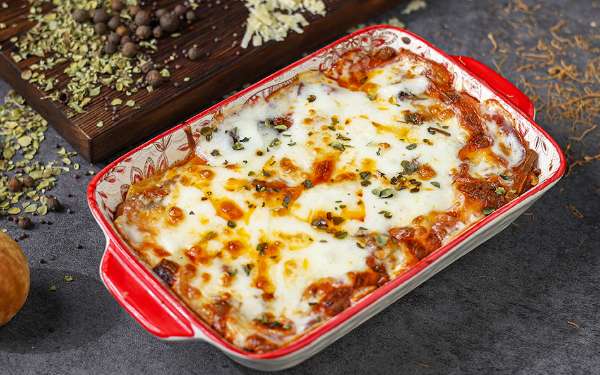 Lasagna Courtyard