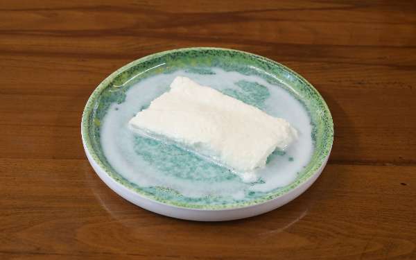 Cream 