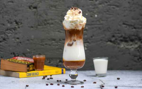 Caramel iced coffee