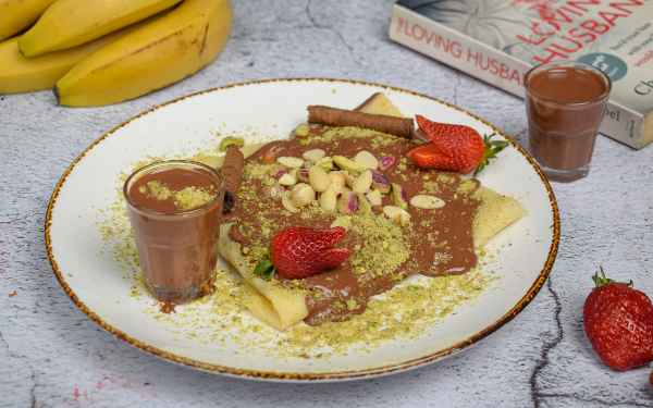 Nuts crape